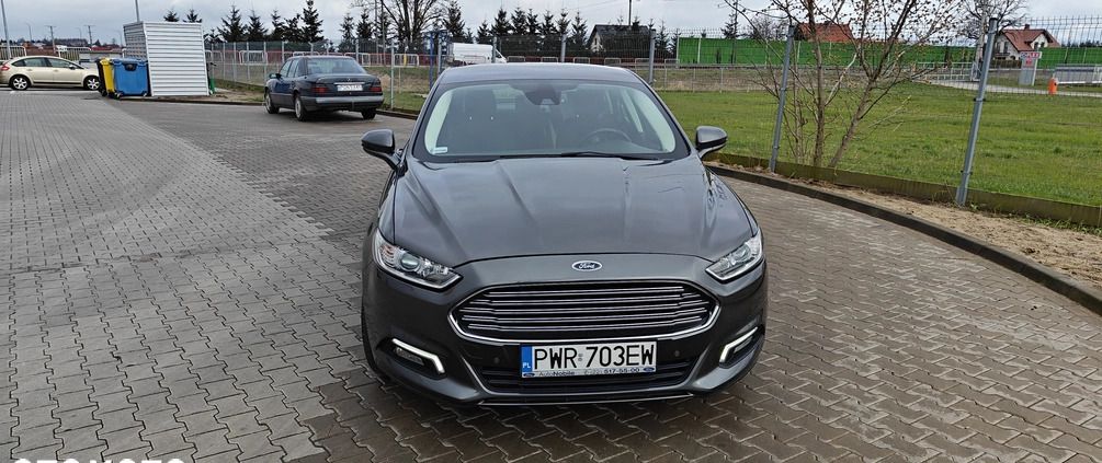 Ford Mondeo cena 64500 przebieg: 106000, rok produkcji 2017 z Września małe 277